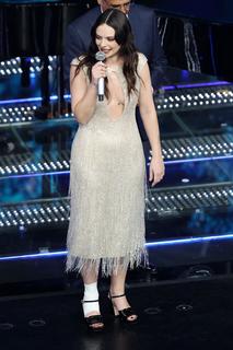 Francesca Michielin feet photo thumbnail