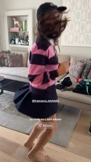 Francesca Michielin feet photo thumbnail