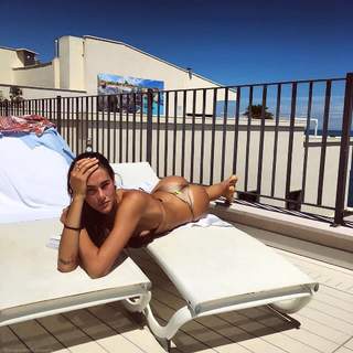 Francesca Novello feet photo 10