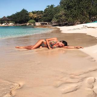 Francesca Novello feet photo 4