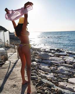 Francesca Novello feet photo 11