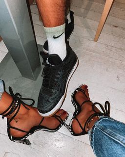 Francesca Novello feet photo 15