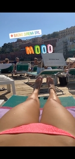 Francesca Valtorta feet photo 4