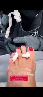 Francesca Valtorta feet photo 10