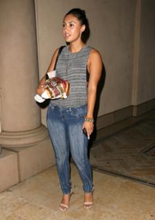 Francia Raisa feet photo thumbnail