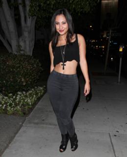 Francia Raisa feet photo thumbnail