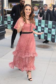 Francia Raisa feet photo thumbnail