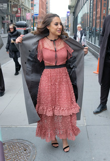 Francia Raisa feet photo thumbnail