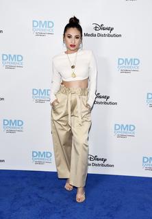 Francia Raisa feet photo thumbnail