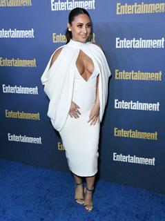 Francia Raisa feet photo thumbnail