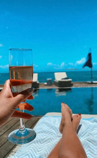 Francia Raisa feet photo thumbnail
