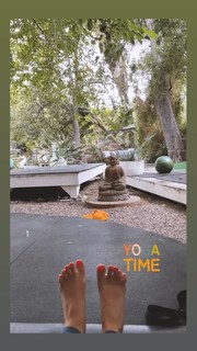 Francia Raisa feet photo thumbnail
