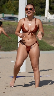 Francia Raisa feet photo thumbnail