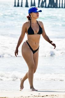 Francia Raisa feet photo thumbnail