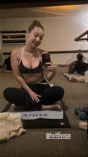 Francia Raisa feet photo thumbnail