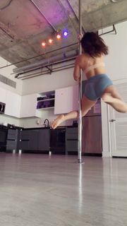 Francia Raisa feet photo 6