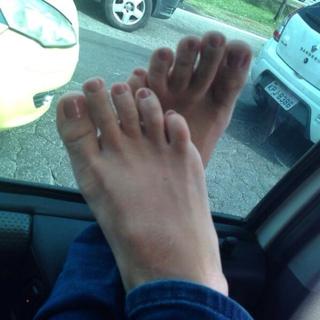 Franciely Freduzeski feet photo thumbnail