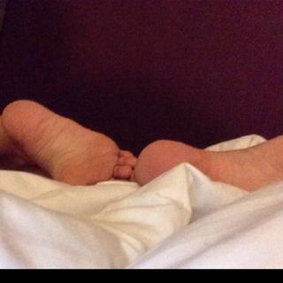Franciely Freduzeski feet photo thumbnail