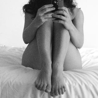 Franciely Freduzeski feet photo thumbnail