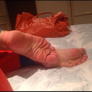 Franciely Freduzeski feet photo thumbnail
