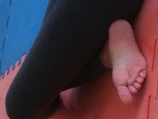 Franciely Freduzeski feet photo thumbnail