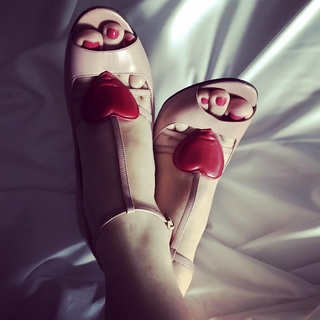 Franciely Freduzeski feet photo thumbnail
