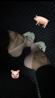 Franciely Freduzeski feet photo thumbnail