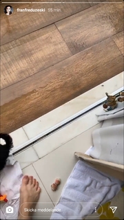 Franciely Freduzeski feet photo thumbnail