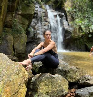 Franciely Freduzeski feet photo thumbnail