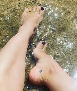 Franciely Freduzeski feet photo thumbnail