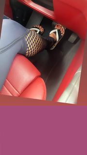 Franciely Freduzeski feet photo thumbnail
