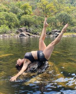 Franciely Freduzeski feet photo thumbnail