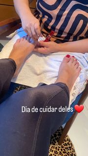 Franciely Freduzeski feet photo thumbnail