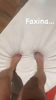 Franciely Freduzeski feet photo thumbnail