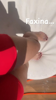 Franciely Freduzeski feet photo thumbnail