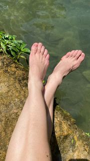 Franciely Freduzeski feet photo thumbnail