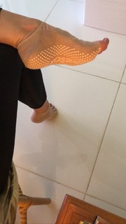 Franciely Freduzeski feet photo thumbnail