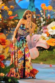Francine Jordi feet photo 10
