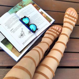 Francine Piaia feet photo 10