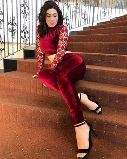 Francine Piaia feet photo 3