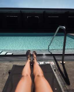 Franka Potente feet photo thumbnail