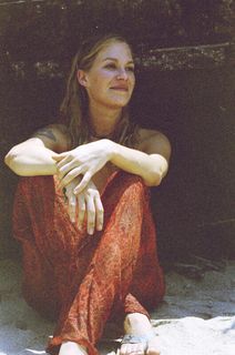 Franka Potente feet photo 1