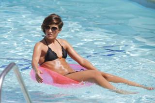 Frankie Bridge feet photo thumbnail