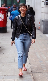 Frankie Bridge feet photo thumbnail