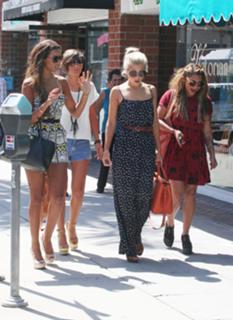 Frankie Bridge feet photo thumbnail