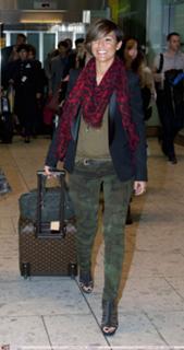 Frankie Bridge feet photo thumbnail