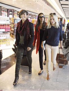 Frankie Bridge feet photo thumbnail