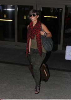 Frankie Bridge feet photo thumbnail
