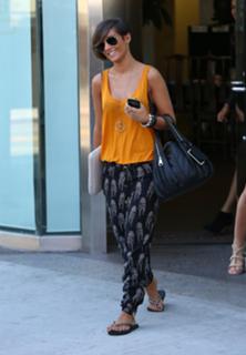 Frankie Bridge feet photo thumbnail