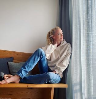 Franziska Knuppe feet photo 1